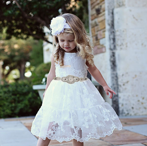 Hochzeit - Rustic Flower Girl Dress, Rustic Flower Girl Dress, White Lace Dress, Rustic Lace Flower Girl Dress, Lace Rustic Dress, White Baptism Dress