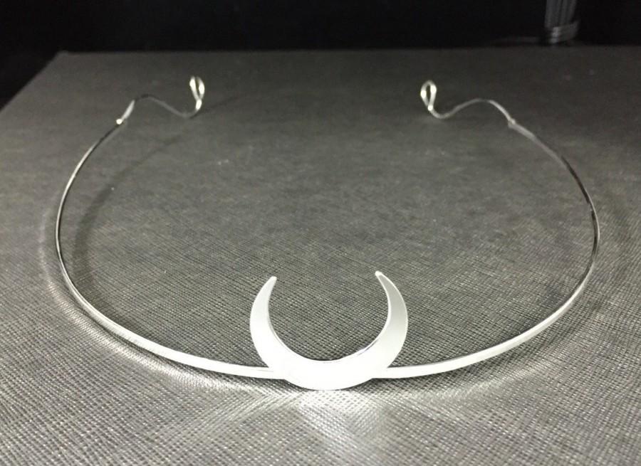 Mariage - Crescent Moon Wedding Circlet,  Sterling Silver Crescent Moon Headpiece, Handmade, Sterling Silver, Unisex Circlet, Handfasting Circlet