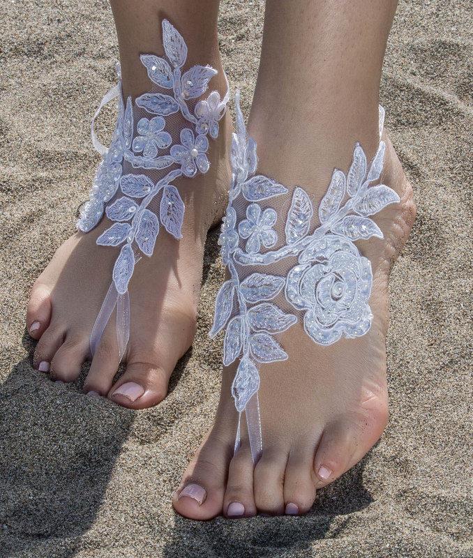 Hochzeit - White Lace Barefoot Sandals Beach wedding Barefoot Sandals  Lace Barefoot Sandals, Bridal Lace Shoes Foot Jewelry Bridesmaid Sandals, Anklet