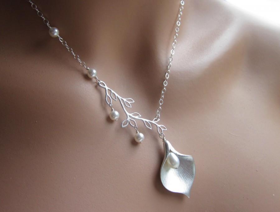 زفاف - Calla Lily Pearl Necklace Branch Leaves Swarovski Pearl Sterling Silver Cable Chain Choose Your Length Anti Tarnish