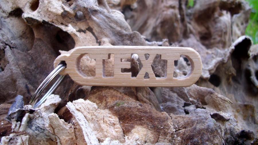 Свадьба - FREE SHIPPING Customized Wooden Keychain