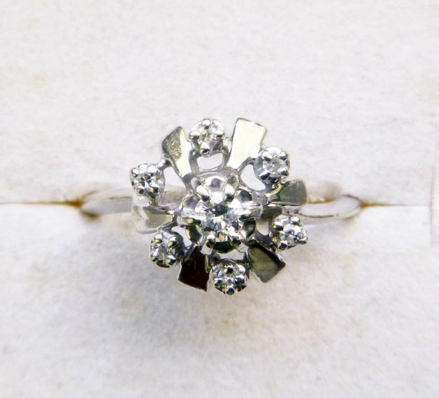 زفاف - Retro 14k white gold and diamond flower ring size 6 1/2
