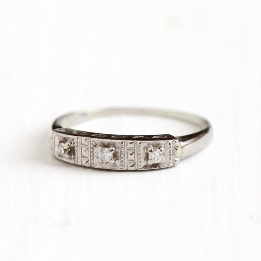 Hochzeit - Sale - Vintage 14k White Gold Diamond Wedding Band Ring - 1940s Size 6 1/2 Bridal Stacking Three Stone Classic Geometric Fine Jewelry