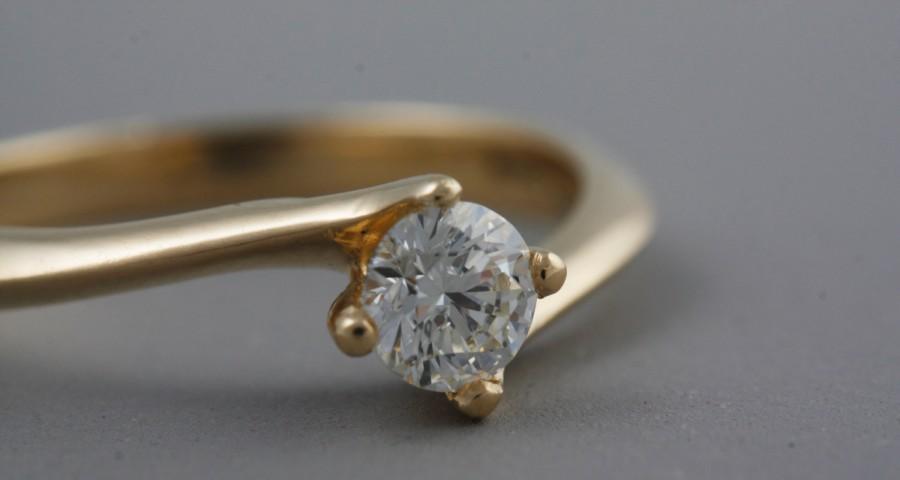 Hochzeit - Handmade Twisted, 18k Yellow gold, 0.40ct diamond engagement ring