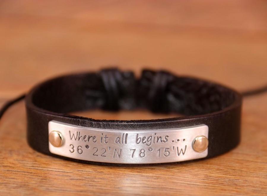 Mariage - Men's latitude longitude bracelet, Personalized men's coordinates bracelet, engraved father's day bracelet, boyfriend Valentine's day gift