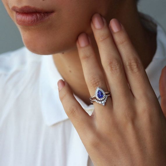 Hochzeit - Tanzanite Engagement Ring, 14K White Gold 1 Carat Pear Engagement Ring, Unique Engagement Ring