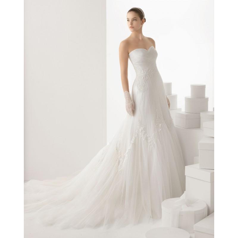 Mariage - Nectarean A-line Strapless Lace Sequins Chapel Train Tulle Wedding Dresses - Dressesular.com