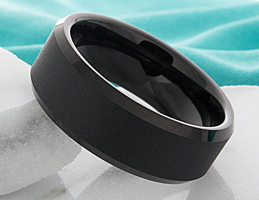 Mariage - Tungsten Ring Mens Black Wedding Band Tungsten Ring Tungsten Carbide 8mm Tungsten Ring Man Wedding Band Male Women Anniversary His Hers Ring