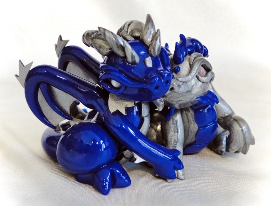 Свадьба - Custom Dragon Couple - Design Your Own Pair, Perfect for Wedding Cake Toppers
