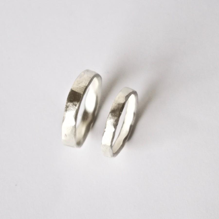 Hochzeit - Silver Wedding Ring Set - Unique Grain Texture - Wedding Band Set - Sterling - Men's - Women's - Unisex - Recycled