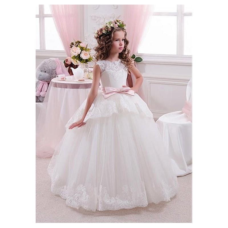 Hochzeit - Attractive Tulle & Satin Jewel Neckline Ball Gown Flower Girl Dresses With Lace Appliques - overpinks.com