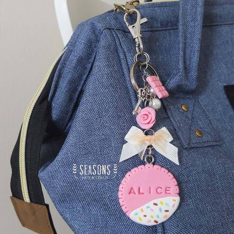 Wedding - Biscuit Keychain - Biscuit Name Tag Bagcharm - Gift for Sister - Gift for Her - Gift for Daughter - Gift for Best Friend - Personalized Gift