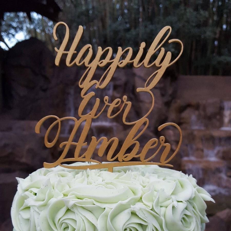 Hochzeit - Happily Ever Family Name Personalized Cake Topper - Wedding - Anniversary Cake Topper, Wedding Keepsake, Gift for Couple, Photo Prop, Rustic