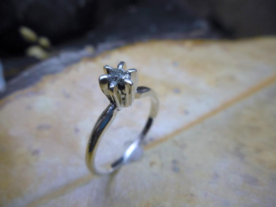 زفاف - 15% off in April! Zephyr Sky .25CT Rough Diamond Solitaire Engagement Ring Sterling Silver Silver-Gray raw uncut diamond ring size 6.5