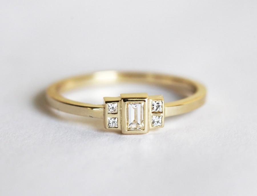 زفاف - Baguette Diamond Ring, Baguette Engagement Ring, Gold Baguette Band, Princess Diamond Ring, 18k Gold Engagement Ring