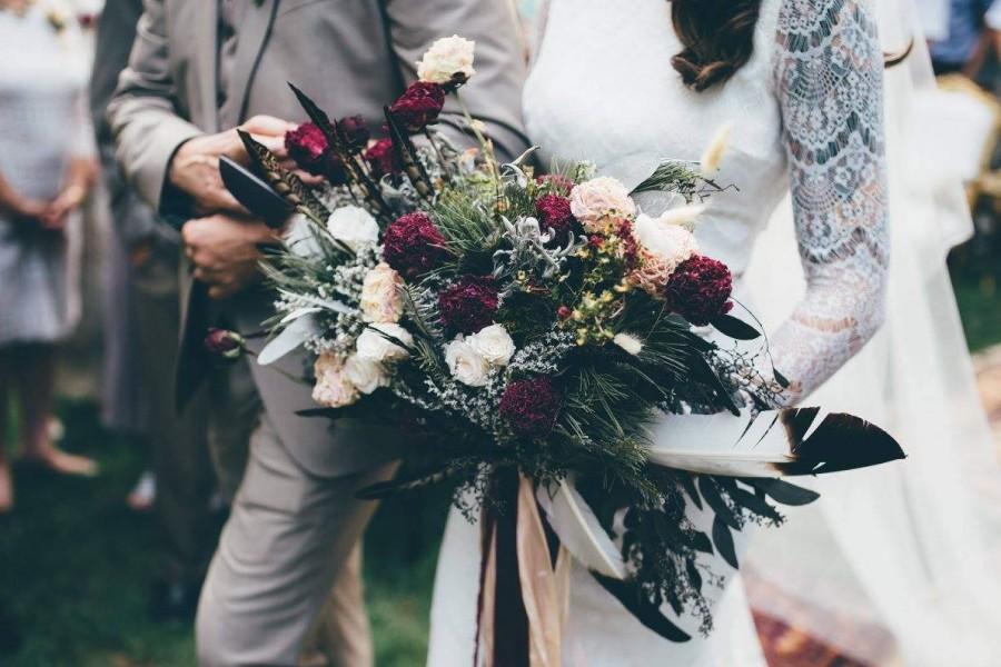 Hochzeit - dried flower bouquet, custom dried bridal bouquet, red and white bouquet, red bridal bouquet, jewel tone bouquet, blush and burgundy bouquet