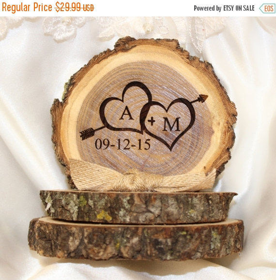 Mariage - SALE Wedding cake topper,  rustic wedding cake top,  personalized wedding cake top, tree slice cake topper,  base approx 4in x approx 5in ta