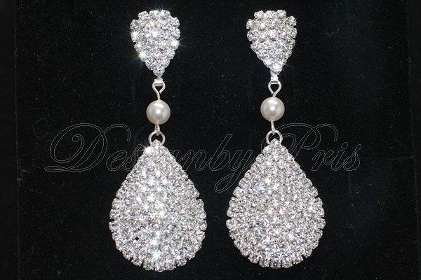 Mariage - SALE - Bridal Earrings Wedding Earrings Bridal Accessories Rhinestones and Swarovski White Pearl Earrings - Bridal Earrings.Jewelry