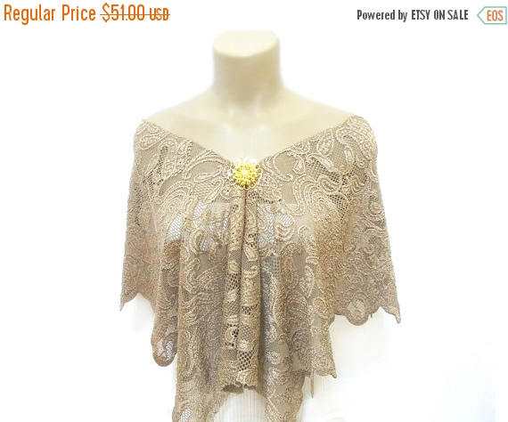 Wedding - ON SALE Lace Shawl, Lace Capelet, Scarf, Brooch Shawl, Brown, Victorian, Baroque, Wrap, French Lace Shawl, Style, Wedding, Classy - $43.35 USD
