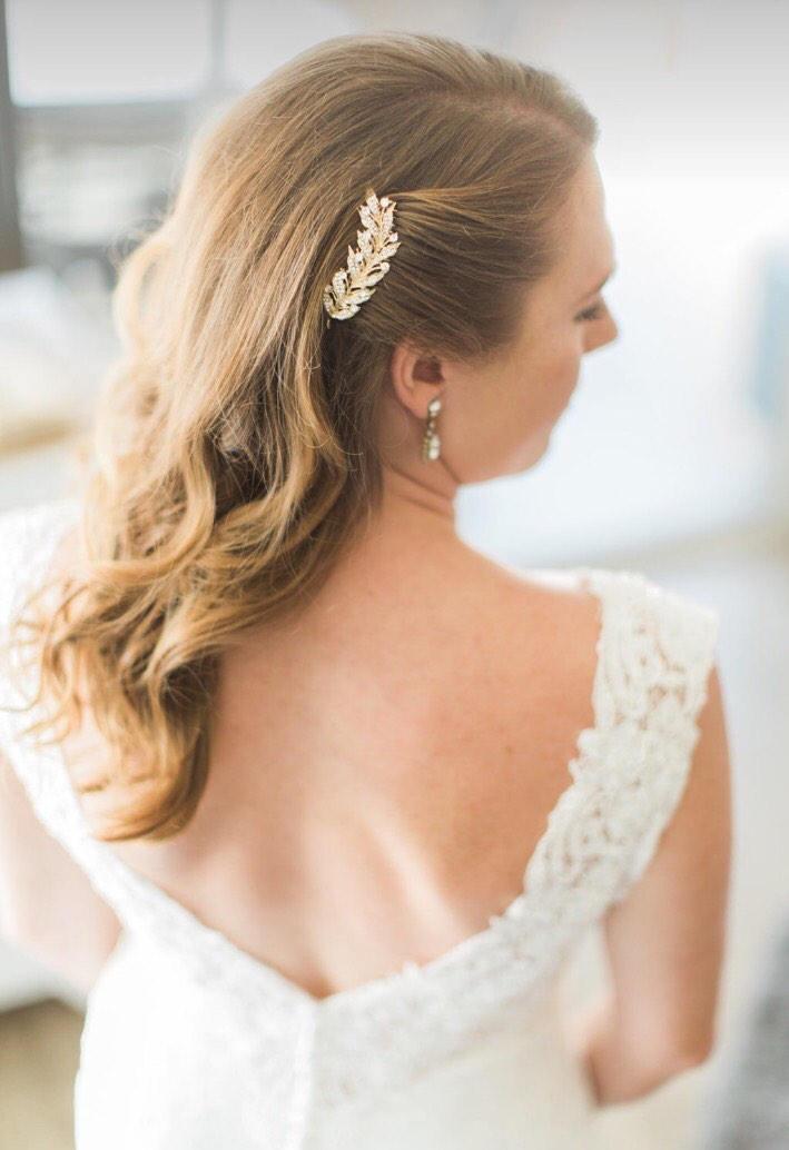 Свадьба - Leaf Hair Comb ~ Silver Hair Leaf, With or Without Swarovski Glass Pearls, Handmade Bridal & Wedding Hair Accessories, Boho Weddings