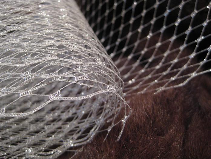 Mariage - Metallic SILVER French netting - 9-inch wide, for DIY birdcage veils, fascinators