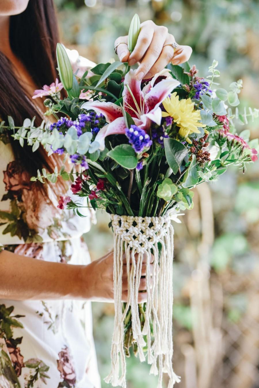 Wedding - Personalized Wedding Bouquet Wrap / Bouquet Holder / Flower Wrap / Macrame Bouquet Holder