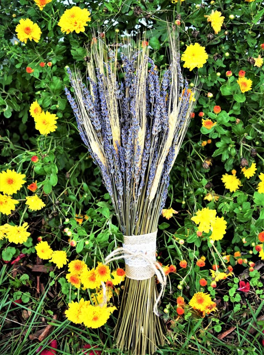 Свадьба - Lavender Harvest Bouquet. Rustic dried lavender & wheat bouquet. Autumn, Summer, Spring Weddings.  Bridal or Bridesmaid. Home Decor, gifts