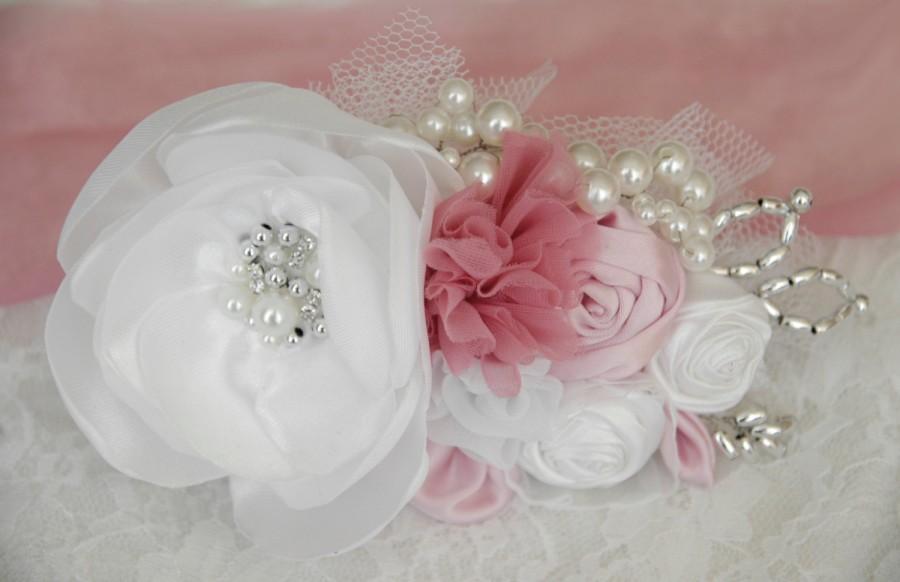 Hochzeit - Bridal hair accessory, wedding hair accessory, bridal hair flower, wedding hair clip, bridesmaid hair clip in white and peach