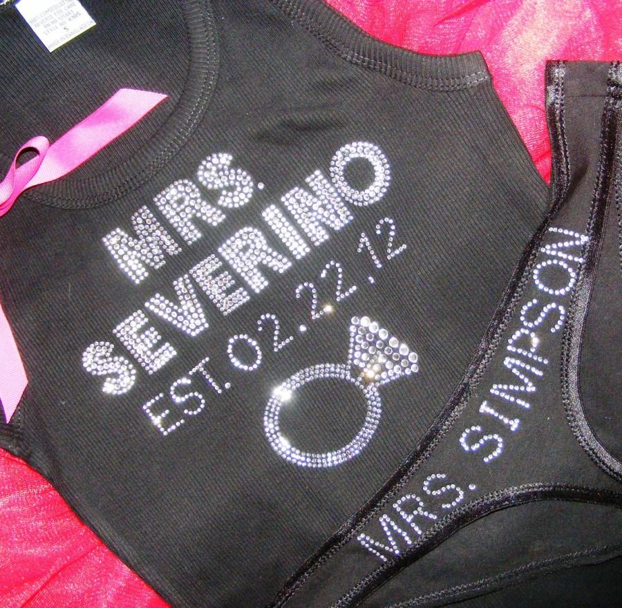 Mariage - Bride To Be Gift . Bridal Shower Gift . Bride Tank Top and Panties lingerie Set . Future Mrs Last Name Rhinestone Tank Top and Thong Set -