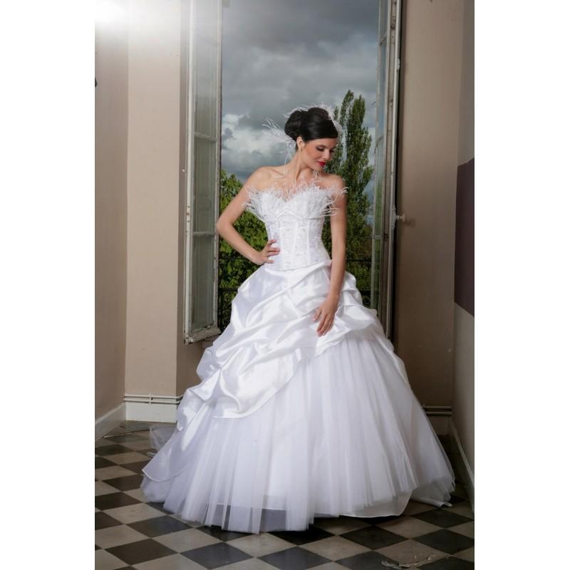 Wedding - Valandry, Victoire - Superbes robes de mariée pas cher 
