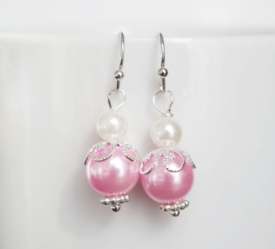 Hochzeit - Pink Pearl Earrings Pink Bridesmaid Jewelry White Swarovski Pearl Earrings Wedding Jewelry Gift Bridesmaids Earrings  Bridal Party Gift