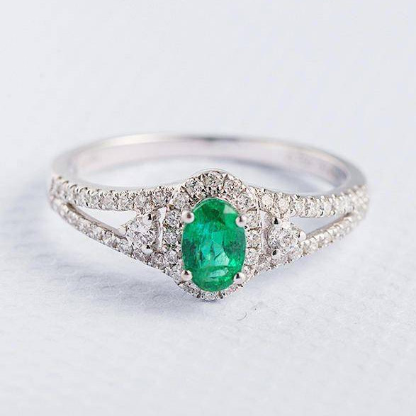 Hochzeit - Antique Emerald Ring Oval Cut Engagement Ring White Gold Diamond Eternity Ring May Birthstone Ring Anniversary Ring Promise Ring Halo Ring