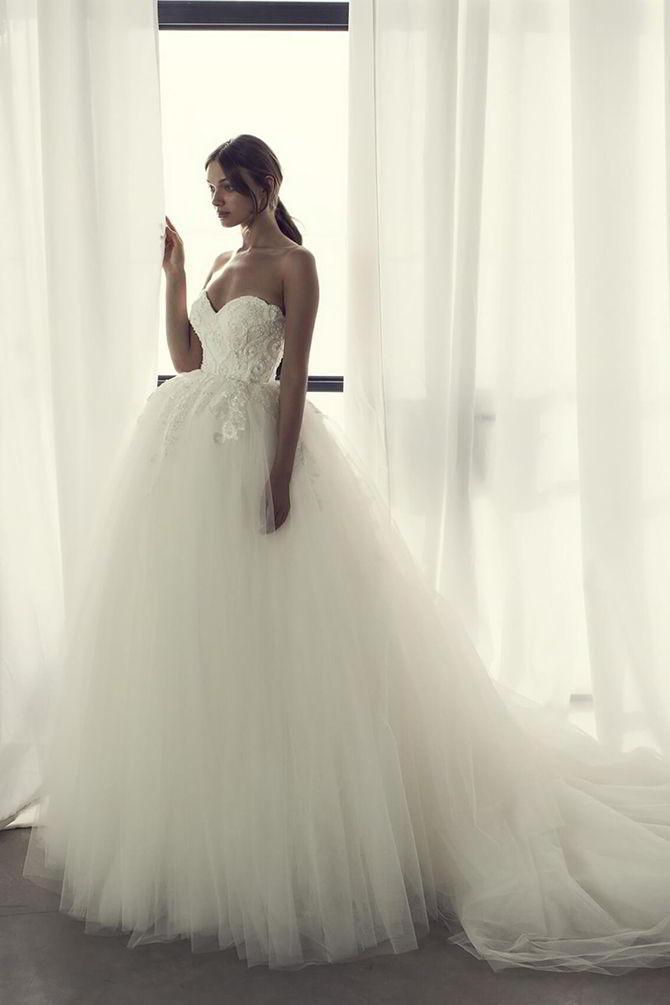 Hochzeit - Noya Bridal 2017 'Casa Blanca' Wedding Dresses 