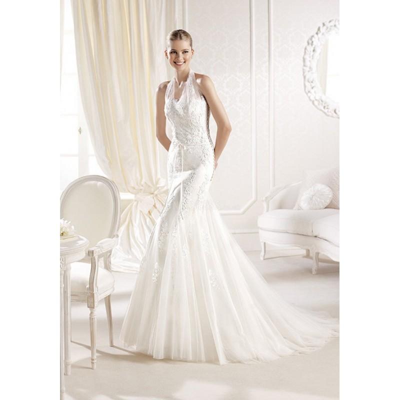 Mariage - Fit N Flare Halter Lace & Tulle Floor Length Chapel Train Wedding Dress With Sash/ Ribbon - Compelling Wedding Dresses