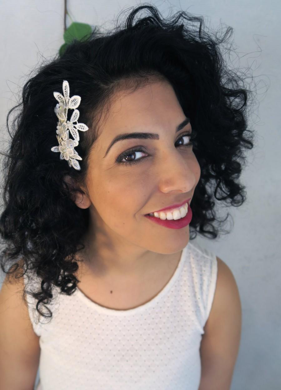 Свадьба - Lace Hair Comb, Floral Bridal headpiece , Wedding Hair Accessory, Vintage Boho wedding hair accessories, white winter.