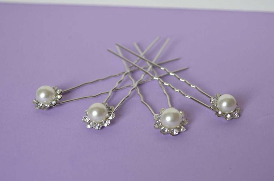 Mariage - Wedding Bridal Hair Pins Pearl Flower Shape with Crystal Rhinestones Set of 4 Elegant Hair Pins, Proms, Weddings,