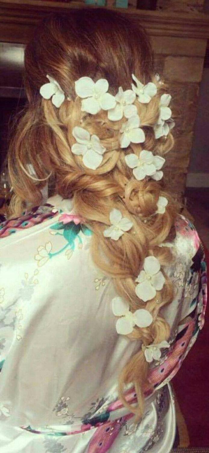 Свадьба - Long flower hair vine / Bridal hair vine /pearl and flower long hair vine /