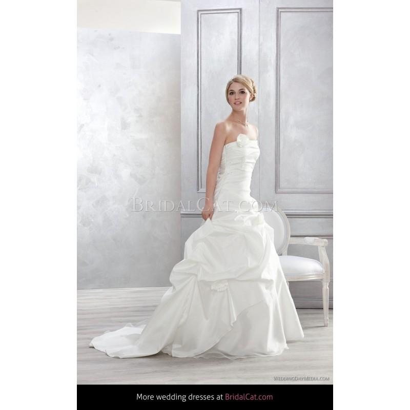 Wedding - Emmerling InLove 2013 94345 - Fantastische Brautkleider