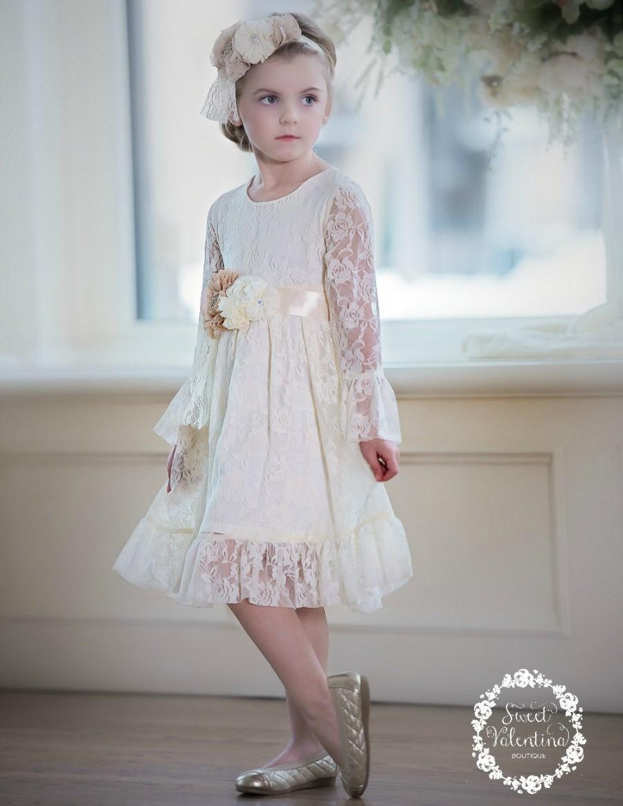 Свадьба - Flower girl dress, girl lace dress, first communion dress , ivory lace dress,Country Rustic flower girl dress, junior bridesmaids