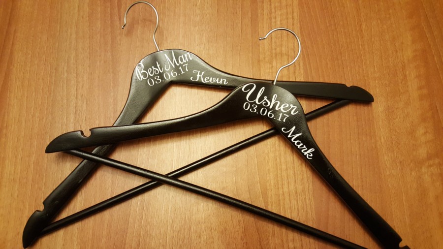 Hochzeit - Personalised Men’s Wooden Wedding Suit Hangers Black, custom wedding hangers with name, date and title, Photo props, wedding coat hangers