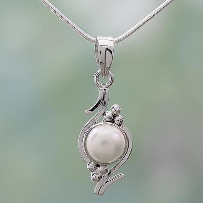 زفاف - Pearl on Sterling Silver Necklace Bridal Jewelry, 'Lightning Cloud'