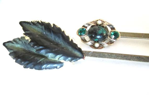 Mariage - Leaf Hair Pins Emerald Green Hair Accessories Leaves Bobby Pin Set Hairpins Bridal