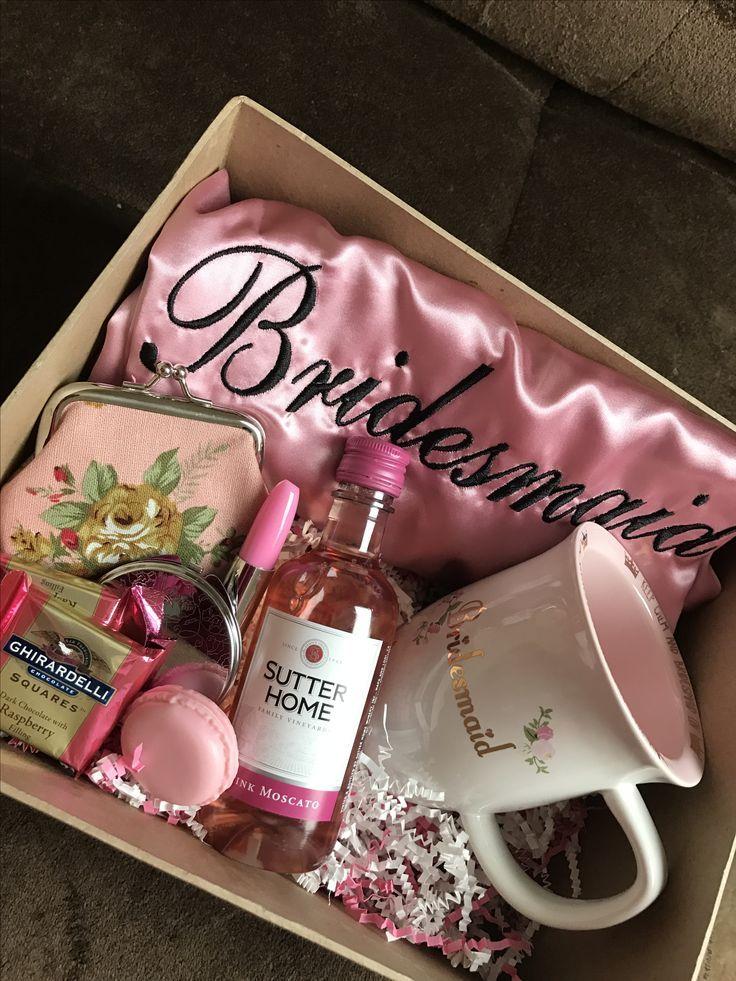 Bridesmaid Bridesmaids Gifts Ideas 2701160 Weddbook