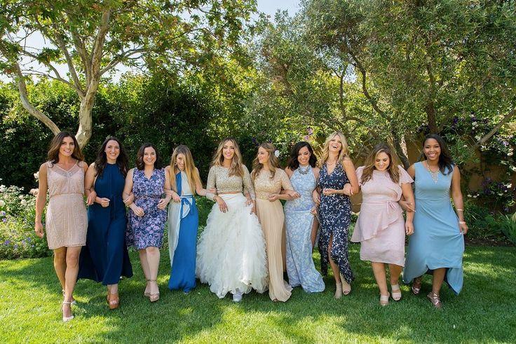 زفاف - 31 Real-Life Bridal Parties Who Nailed The Mix 'N' Match Look
