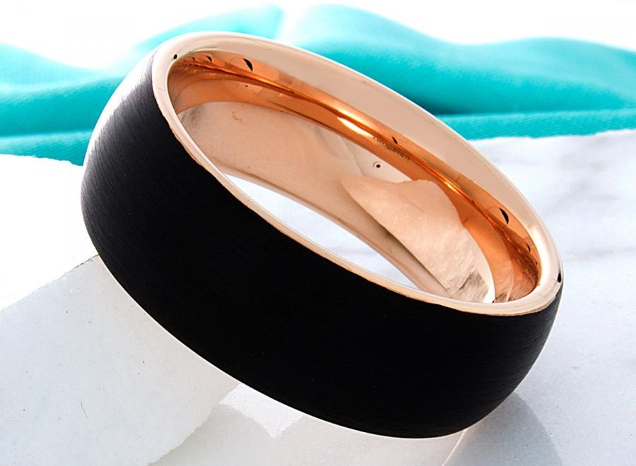 Mariage - Tungsten Ring Rose Gold Black Ring Wedding Band Tungsten Carbide 8mm Mens Womens Tungsten Ring Wedding Band Anniversary Promise Comfort Fit