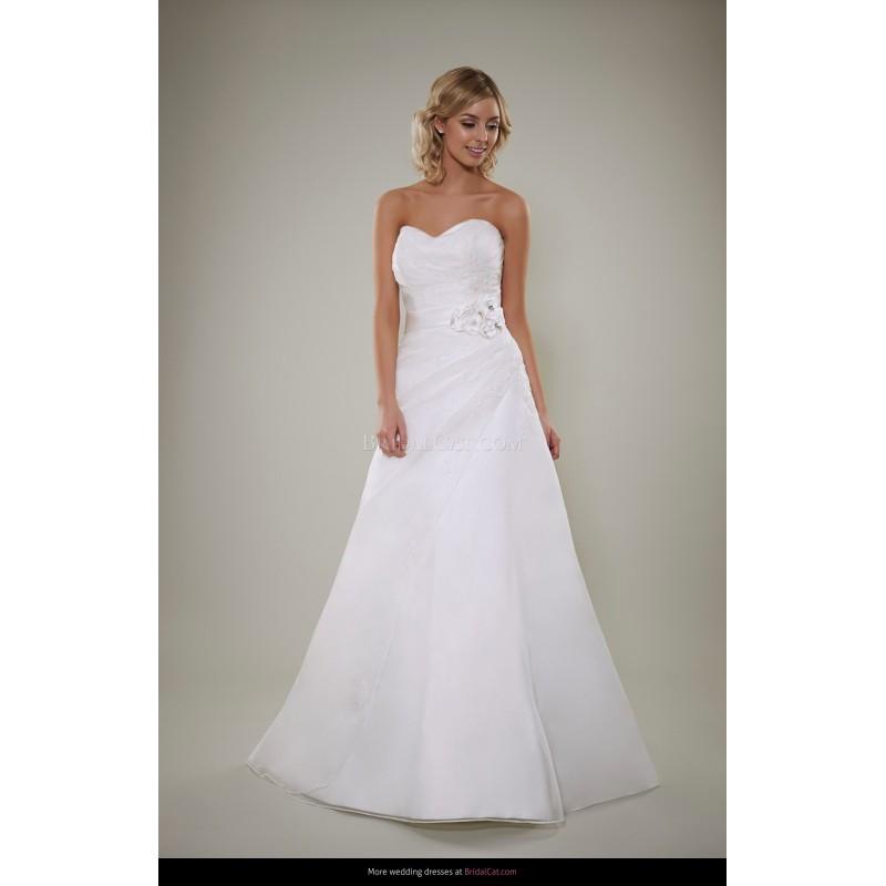 Wedding - Pure Bridal 2015 Canada - Fantastische Brautkleider
