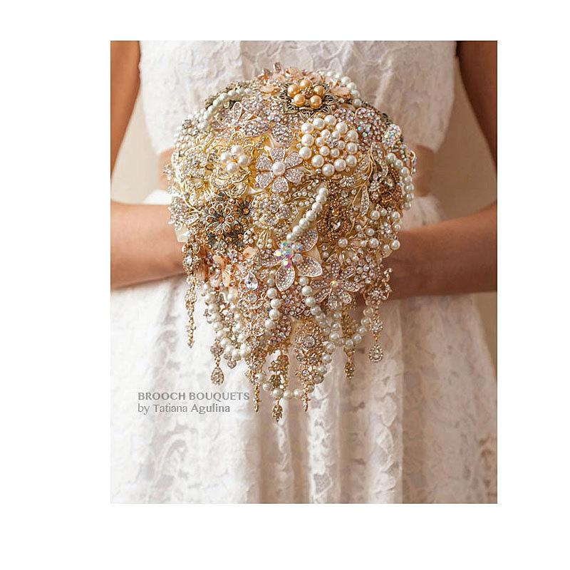 Hochzeit - Cascading Brooch bouquet. Gold vintage wedding broach bouquet, Jeweled tear drop Bouquet Quinceanera keepsake bouquet