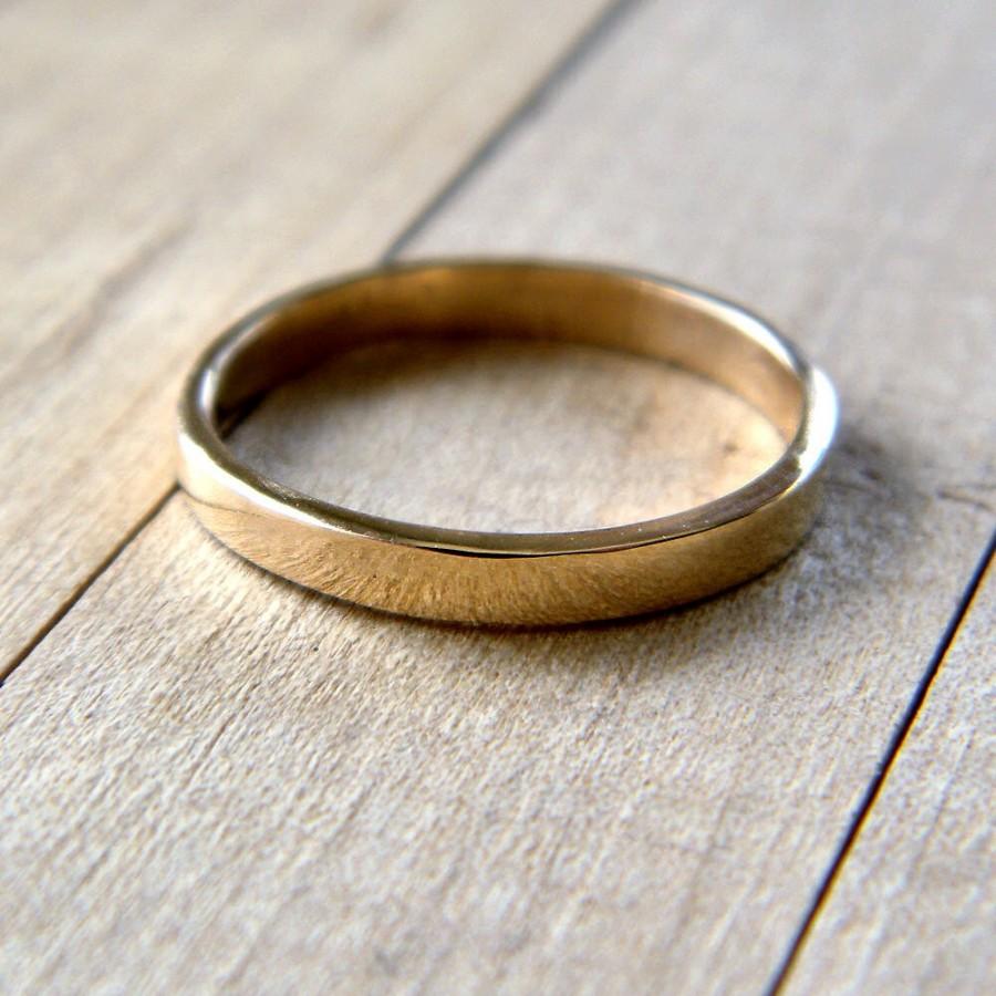 Mariage - Gold Wedding Band, 2.5mm Slim Flat Recycled 14k Solid Yellow Gold Ring Women's Wedding Ring -  Made in Your Size