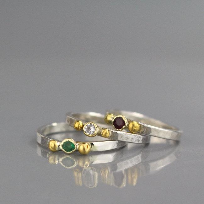 زفاف - Mother's Day Birthstone Ring, Emerald Wedding Band, Birthstone Stacking Ring, Mother's Day Gift, Emerald Birthstone Ring, Green Emerald