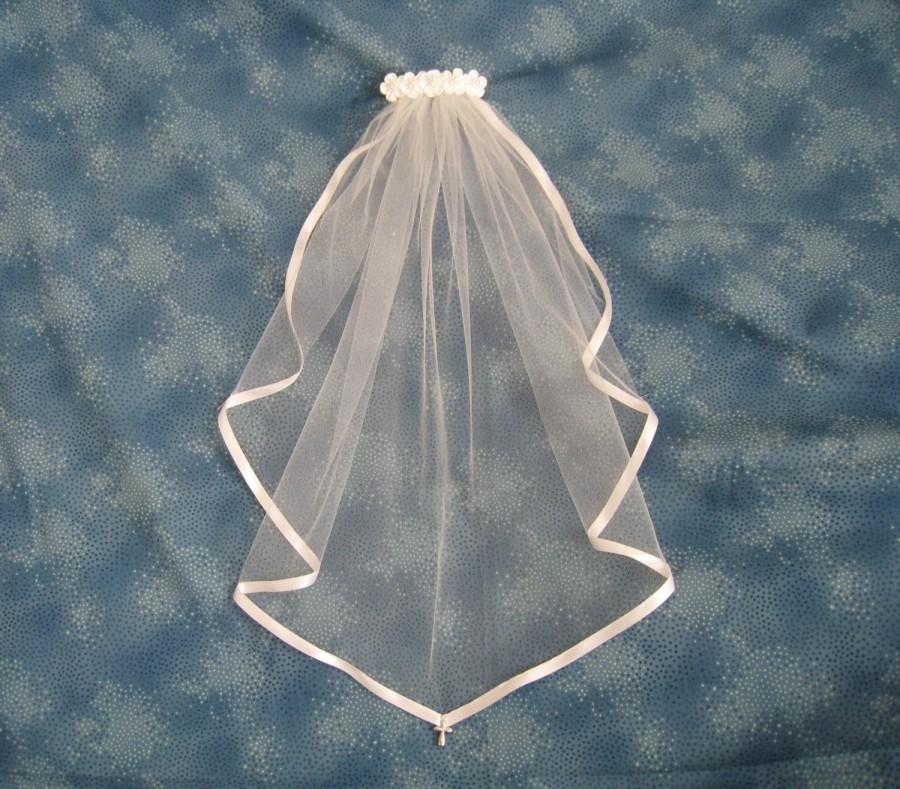 زفاف - Unique Design White First Communion Veil on Clip Barrette with Satin Flowers Ribbon Edge 21 Inches Long  First Eucharest 07811